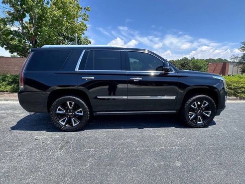 Used 2016 Cadillac Escalade Premium AWD/4WD image 5
