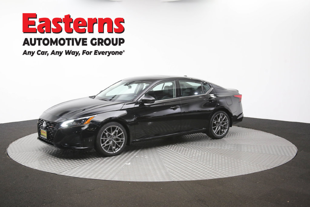 Used 2023 Nissan Altima 2.0 SR FWD image 61