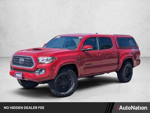 Used 2017 Toyota Tacoma TRD Sport w/ Tow Package (A/T) AWD/4WD image 1