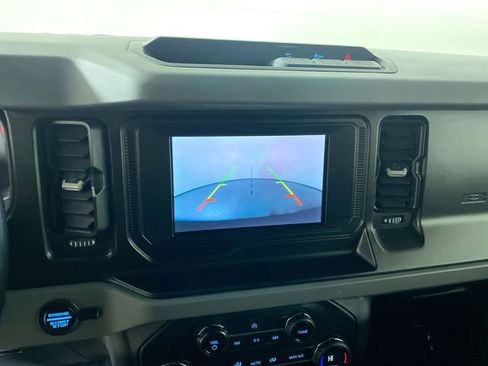 Used 2021 Ford Bronco Big Bend image 9