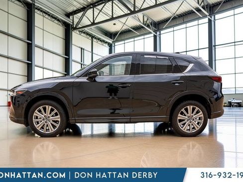 Used 2023 MAZDA CX-5 Signature AWD/4WD image 2