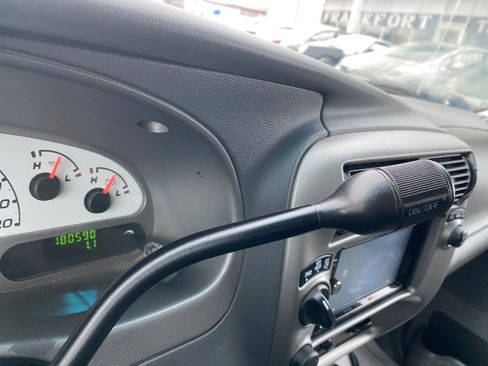 Used 2005 Ford Explorer Sport Trac XLS image 13