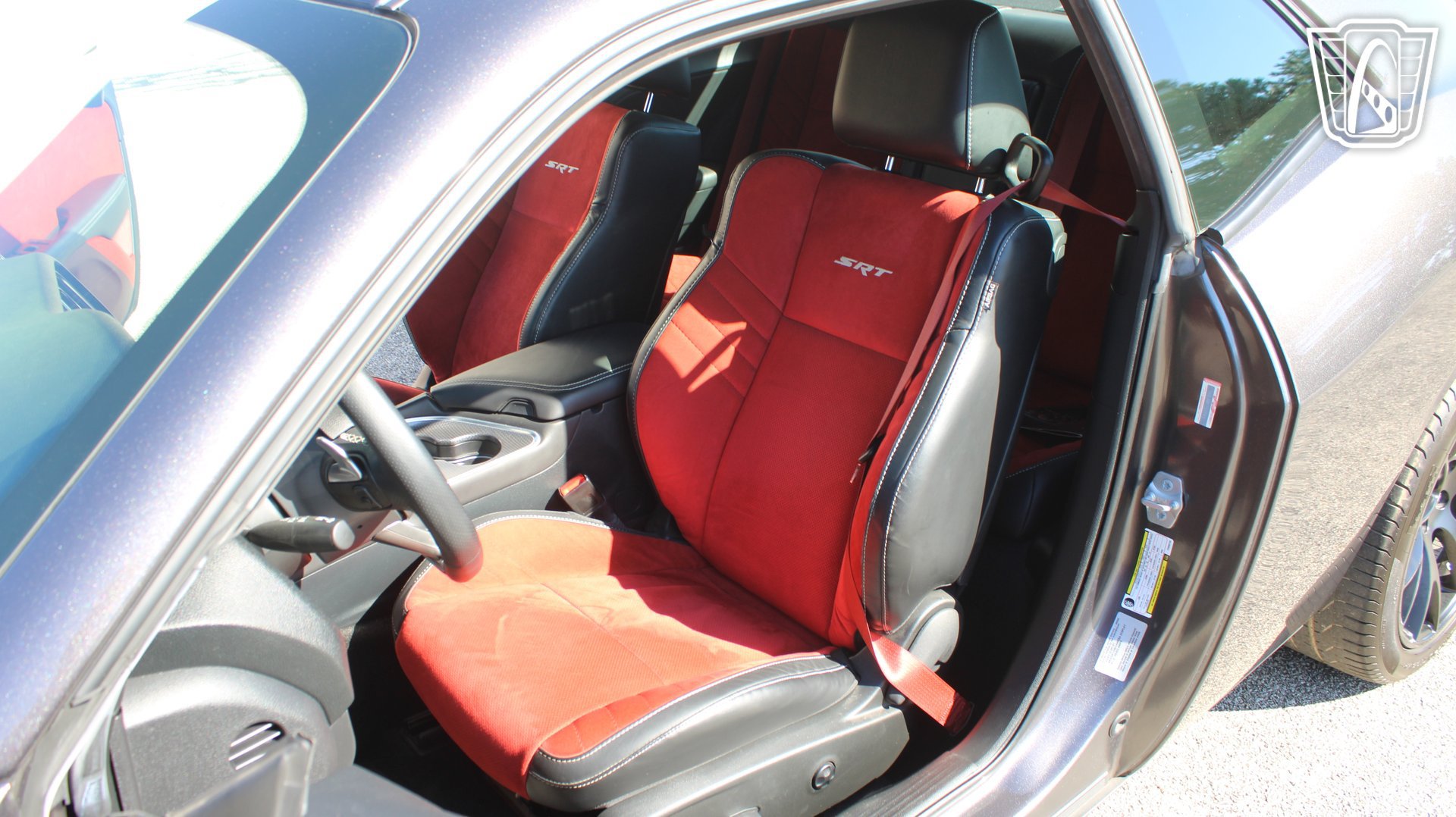 Used 2015 Dodge Challenger SRT Hellcat RWD image 9