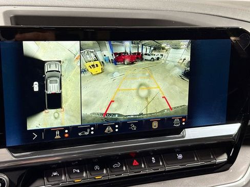 New 2026 Chevrolet Silverado 1500 High Country w/ Technology Package AWD/4WD image 17