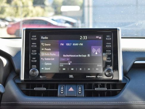 Used 2019 Toyota RAV4 Limited image 14