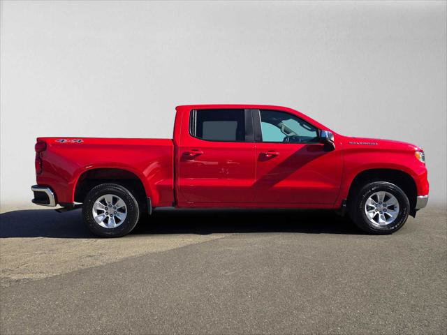 Used 2025 Chevrolet Silverado 1500 LT AWD/4WD image 2