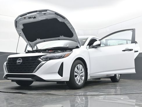 New 2025 Nissan Sentra S image 39