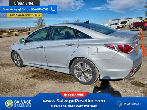 Used 2014 Hyundai Sonata Limited w/ Panoramic Sunroof Package 02 image 3