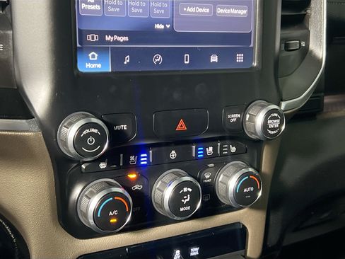Used 2022 RAM 1500 Laramie AWD/4WD image 26
