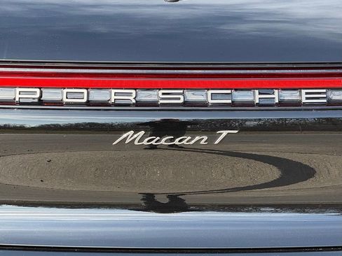 New 2026 Porsche Macan Turbo image 28