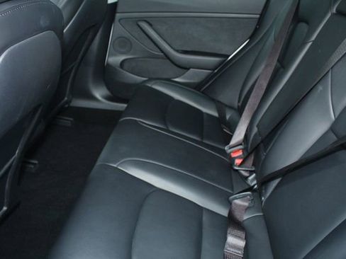 Used 2022 Tesla Model 3 Long Range image 24