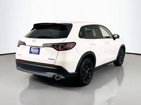 Certified 2025 Honda HR-V Sport image 5