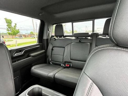Used 2024 GMC Sierra 2500 SLT w/ SLT Premium Package AWD/4WD image 13