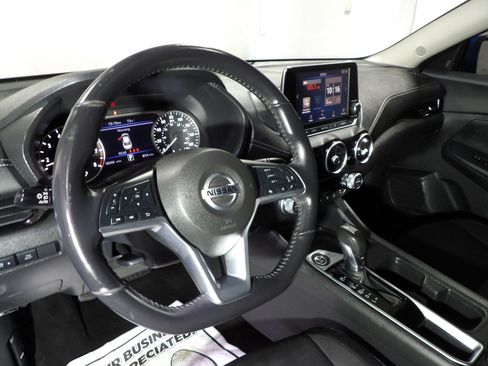 Used 2021 Nissan Sentra SV FWD image 9