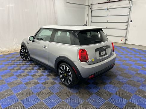 Used 2024 MINI Cooper SE image 9