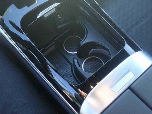 Used 2026 Mercedes-Benz GLC 300 GLC 300 image 34