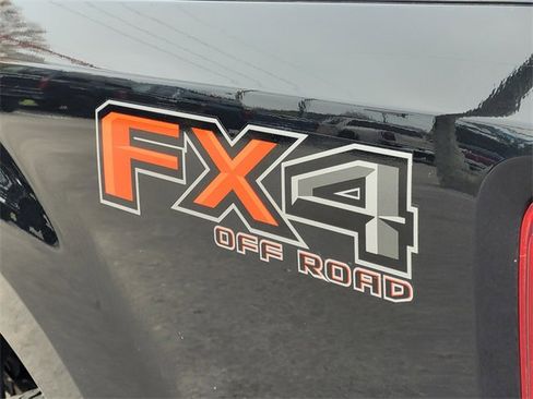 Used 2021 Ford F250 Platinum image 8