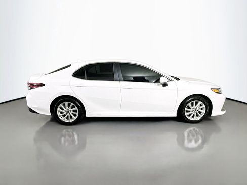 Used 2024 Toyota Camry LE FWD image 7