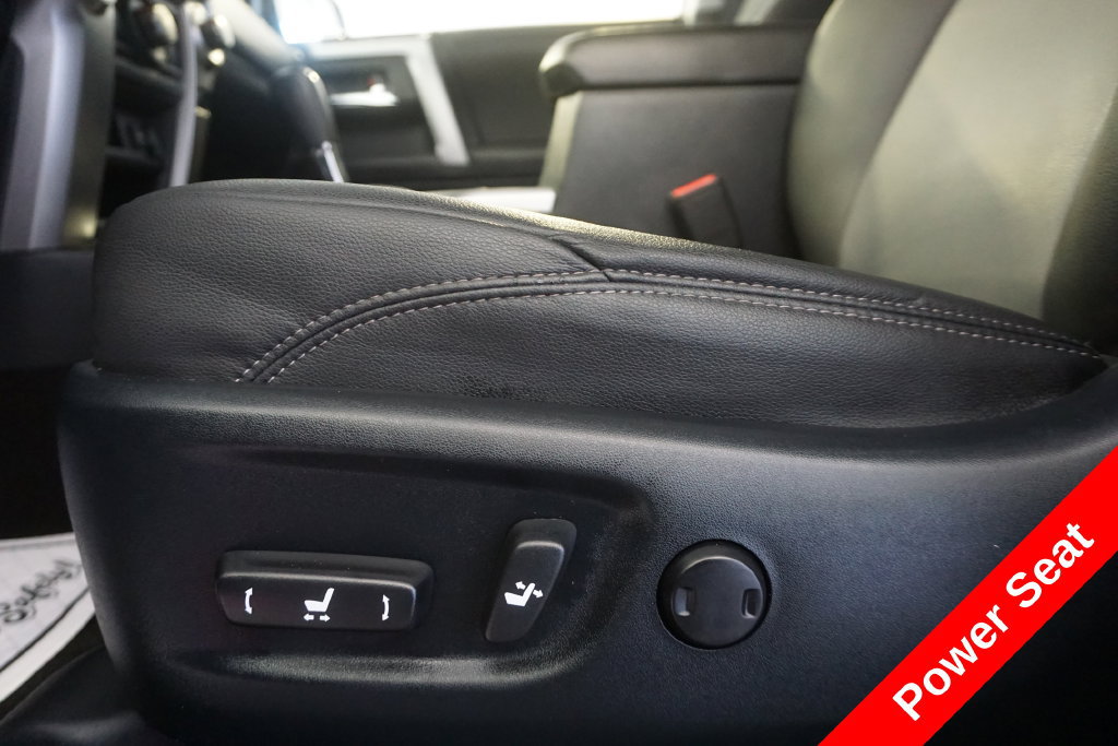 Used 2021 Toyota 4Runner SR5 Premium w/ Moonroof Package AWD/4WD image 7