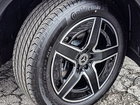 New 2026 Mercedes-Benz GLC 300 4MATIC image 9