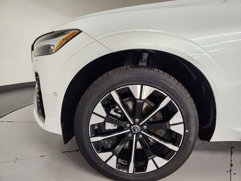 New 2026 Volvo XC60 B5 Plus w/ Climate Package AWD/4WD image 11