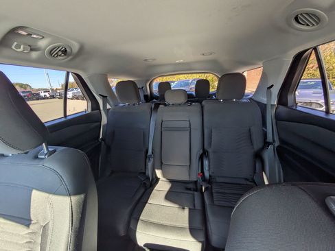 Certified 2020 Ford Explorer XLT w/ Comfort Package image 16