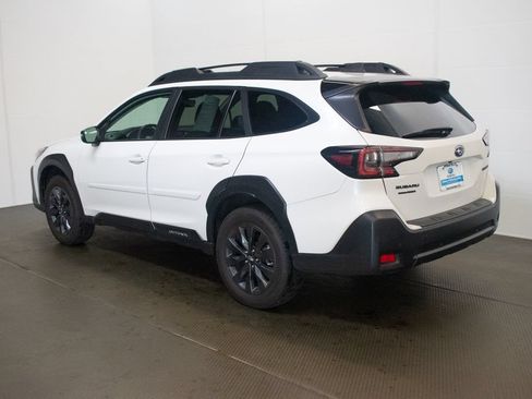 Used 2024 Subaru Outback Onyx Edition AWD/4WD image 6
