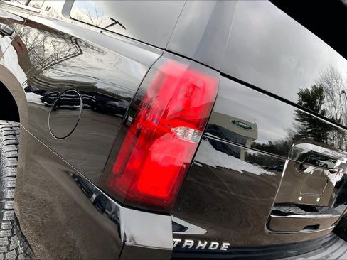 Used 2019 Chevrolet Tahoe LT w/ Luxury Package image 27