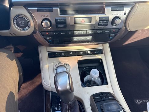 Used 2017 Lexus ES 350 image 28