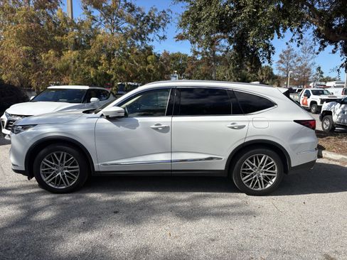 Used 2023 Acura MDX SH-AWD w/ Advance Package image 4