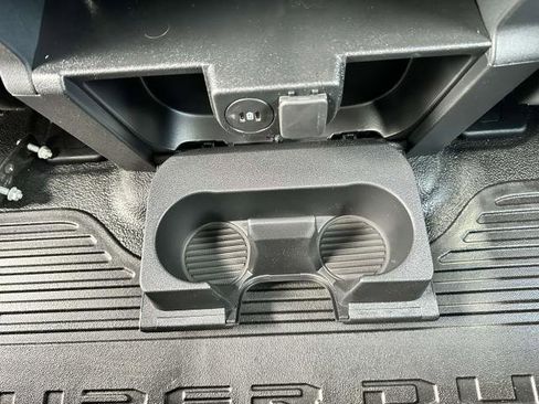 New 2025 Ford F550 4x4 SuperCab Super Duty image 15