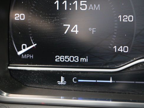 Used 2024 GMC Yukon AT4 w/ Technology Package AWD/4WD image 39