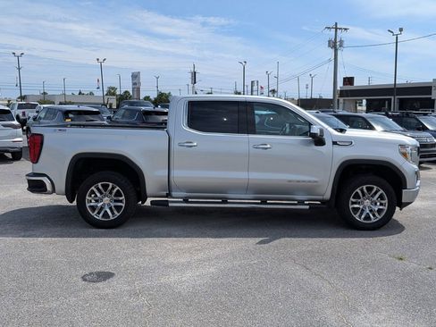 Used 2021 GMC Sierra 1500 SLT AWD/4WD image 4