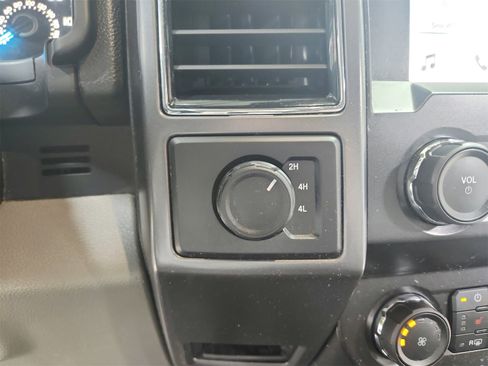 Used 2019 Ford F150 XLT w/ Equipment Group 302A Luxury image 26