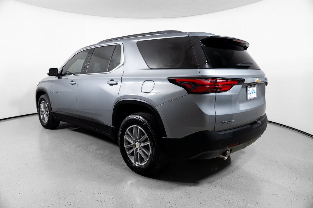 Used 2023 Chevrolet Traverse LT FWD image 12