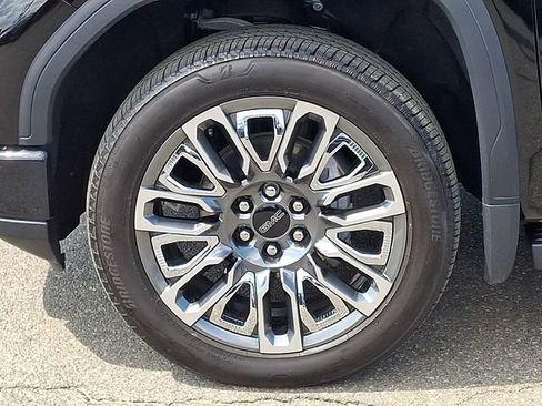 Used 2025 GMC Sierra 1500 Denali Ultimate image 30