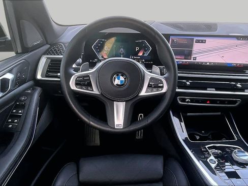 Used 2025 BMW X5 sDrive40i w/ Executive Package RWD image 5