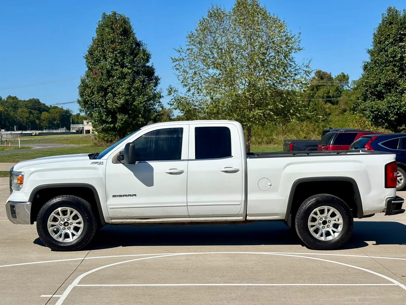 Used 2014 GMC Sierra 1500 SLE w/ SLE Fleet Preferred Package AWD/4WD image 11
