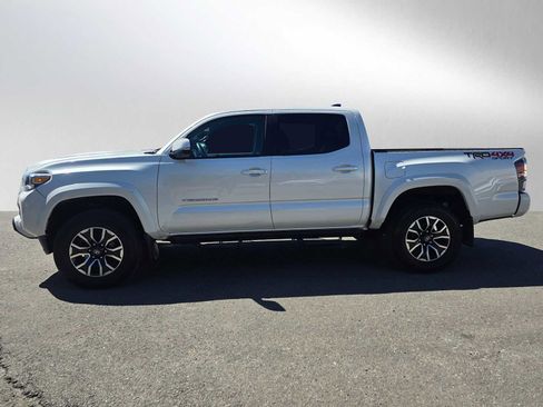 Used 2023 Toyota Tacoma TRD Sport w/ Advanced Technology Package image 6