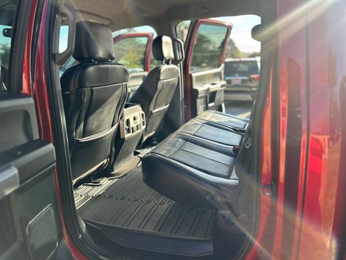 Used 2019 Ford F150 Lariat w/ Equipment Group 502A Luxury image 9