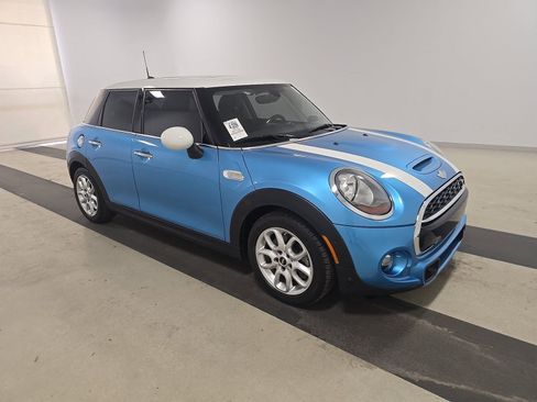 Used 2018 MINI Cooper S FWD image 4