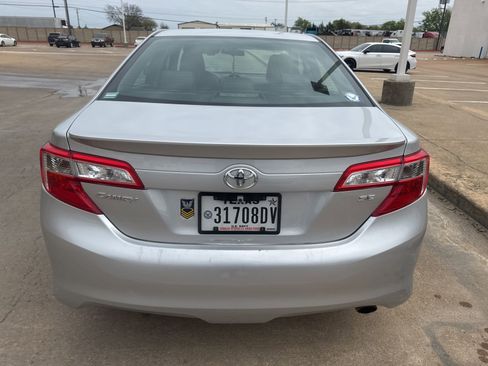 Used 2013 Toyota Camry SE image 4