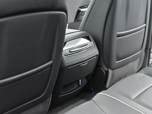 Certified 2025 Cadillac Escalade Sport w/ LPO, ONYX Package AWD/4WD image 34