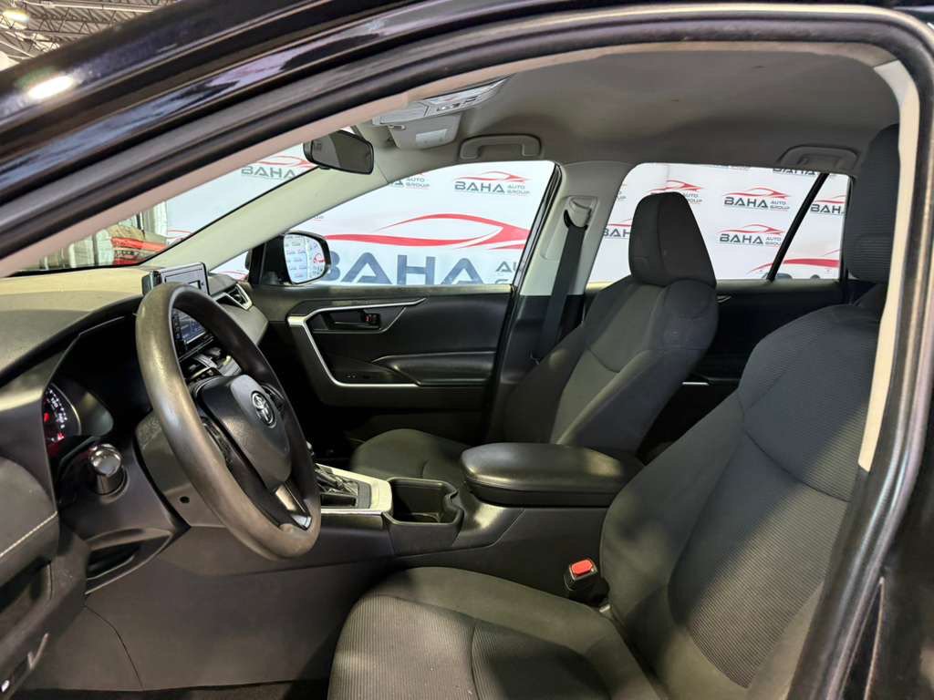 Used 2022 Toyota RAV4 LE FWD image 26