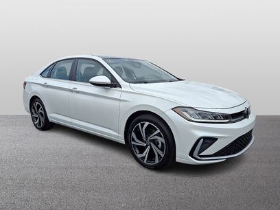 Certified 2025 Volkswagen Jetta SEL