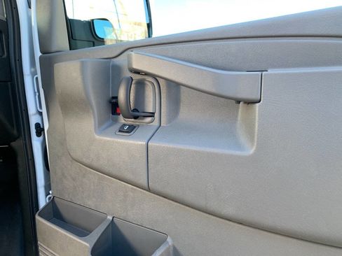 Used 2023 Chevrolet Express 3500 LS RWD image 25