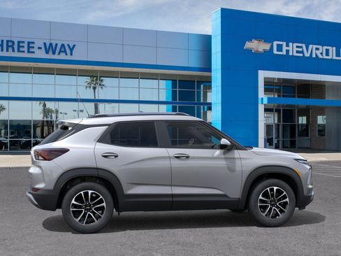 New 2026 Chevrolet TrailBlazer LT w/ LPO, Blackout Package AWD/4WD image 24
