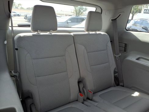 Used 2023 GMC Acadia SLE w/ Driver Convenience Package image 15