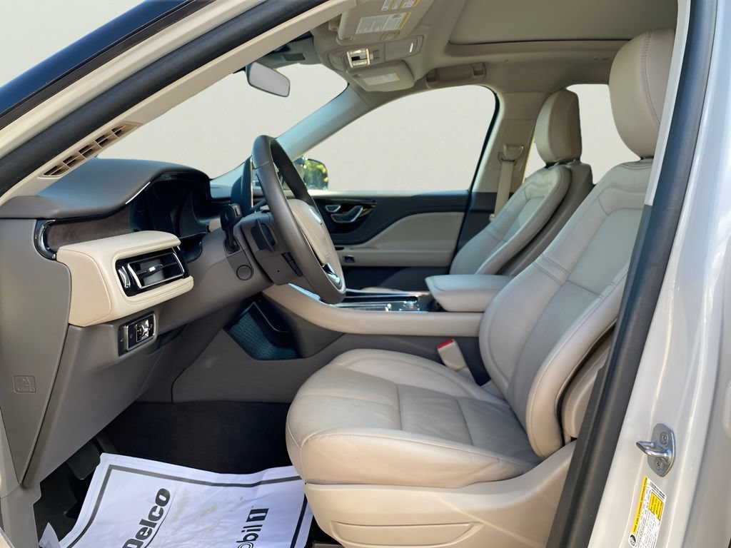 Used 2024 Lincoln Aviator Reserve w/ Equipment Group 201A AWD/4WD image 14