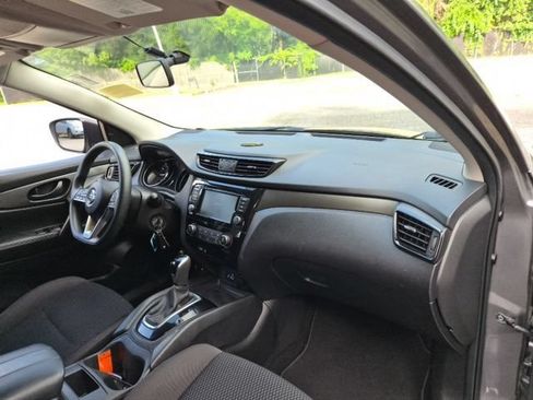 Used 2019 Nissan Rogue Sport S w/ Appearance Package AWD/4WD image 10